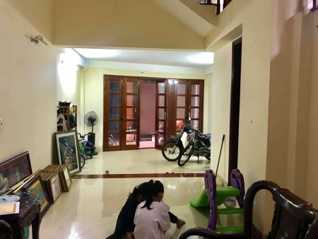 Bán nhà phố Hồ Tùng Mậu, khu cán bộ Công An, an ninh tuyệt đối, diện tích 55m2, giá 4,6 tỷ