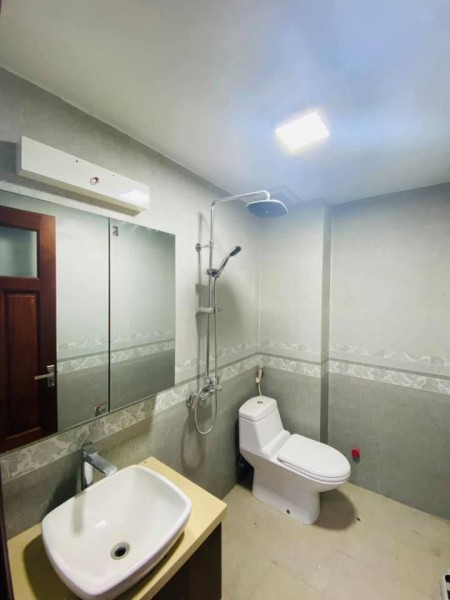 Bán nhà Trần Đăng Ninh, Hà Đông, kinh doanh văn phòng cực hót, diện tíh 70m2, giá tốt