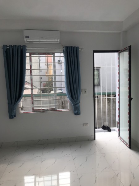 Cần bán CCMN 7tầng 12P khép kín, cuối đg Nguyễn Khuyến, Văn Quán. doanh thu 40tr/th. Giá nhỉnh 4 tỷ.