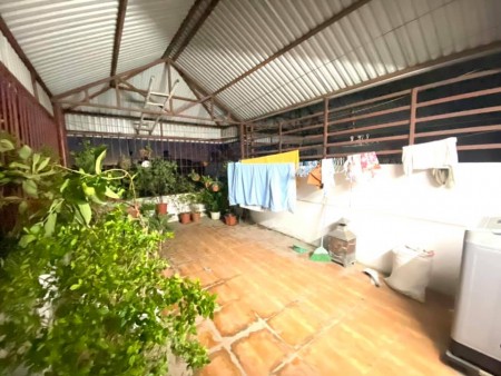 Bán nhà Đê La Thành. Sát phố, ô tô. Nhà đẹp. Xách đồ ở luôn 26m2 giá 2.35 tỷ