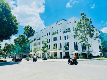 Đi đến slide 4