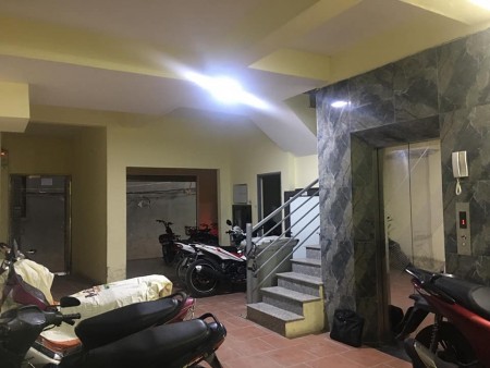 Bán CCMN phố Lê Thanh Nghị, Hai Bà Trưng, dt 82m2, 6 tầng thang máy, 16 phòng, giá 11.8 tỷ