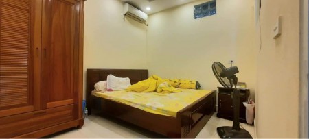 Lô góc, kinh doanh nhỏ, đúc kiên cố 4 tầng dt 40m2, Quan Thổ, Đống Đa, chỉ 3.85 tỷ