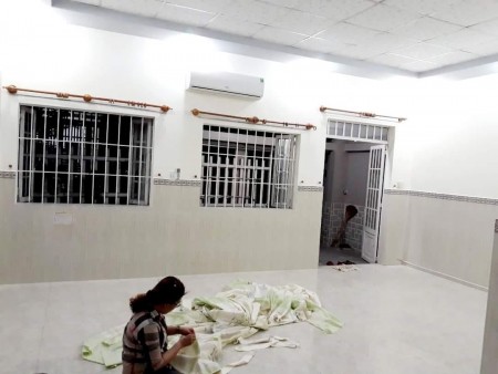 Bán nhà ngộp ngang 6.7m, cách 1 căn ra mặt tiền, cấp 4 đường Thới An 16, giá 3.85 tỷ
