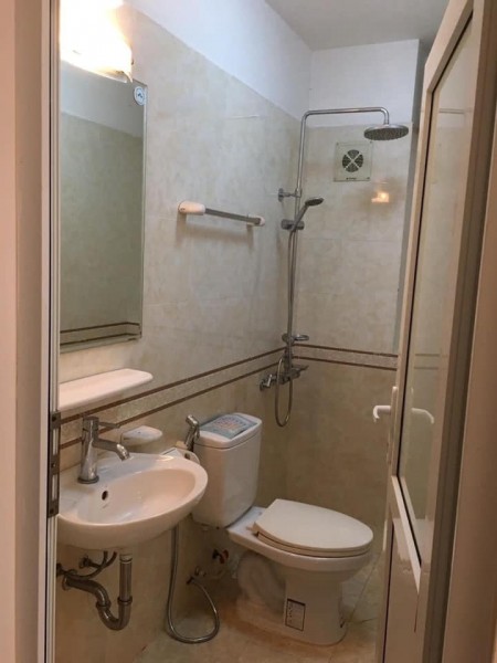 Bán nhà hạ chào 400 triệu giá chào mới chỉ 3.2 tỷ, ô tô đỗ cửa, 20m ra phố đúc kiên cố 4 tầng