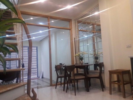 Siêu rẻ Ngọc Trì Quận Long Biên, nhà đẹp ở ngay, ngõ thông ô tô diện tích 40m2 chỉ 3.6 tỷ