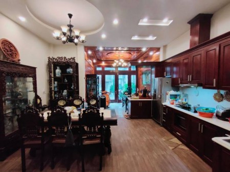 Bán nhà Lâm Du, Quận Long Biên, siêu phẩm nhà độc đẹp ở ngay ô tô diện tích 50m2, mt 4m chỉ hơn 5 tỷ