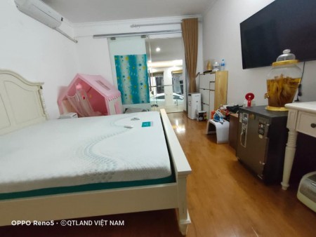 Nhà nguyên căn mặt tiền đường kinh doanh sầm uất mặt tiền khủng ô tô tránh, lh 0398162969
