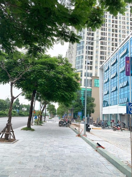 Đi đến slide 8