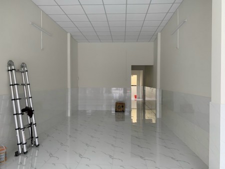 Chính chủ cần bán nhà mặt tiền ngay Song Hành Hóc Môn, diện tích 4x23m, sổ hồng tiêng