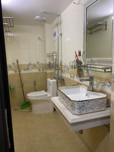 Hiếm nhà bán hồ điều hoà diện tích 36m2, 3 tầng, giá 2x tỷ, Bồ Đề Long Biên, tiện ích ở ngay