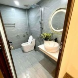 Bán nhà mặt phố Hoàng Câu Quận Đống Đa, sầm uất diện tích 62m2, 5 tầng, giá bán 10,5 tỷ