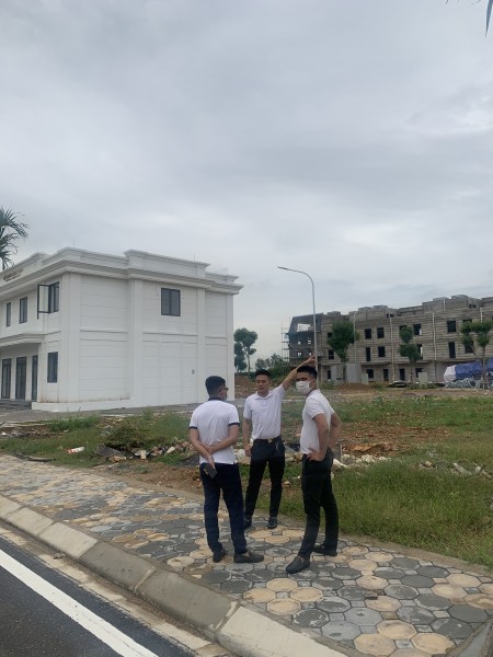 Đi đến slide 4