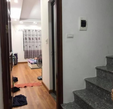 Nhỉnh 3 tỷ có nhà kho bạc nhà nước – đối diện ngân hàng MB Cát Linh ở ngay