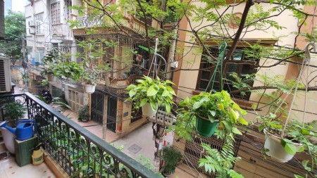 Bán nhà phân lô ô tô đỗ cửa Quận Lê Trọng Tấn Thanh Xuân, dt 43m2 giá 9.8 tỷ Lh 0386380199
