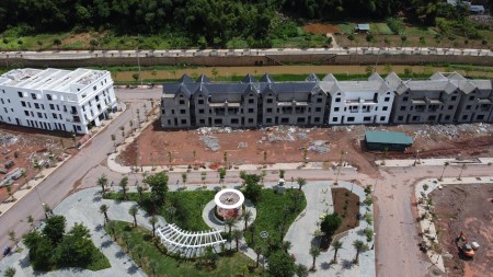 Đi đến slide 4