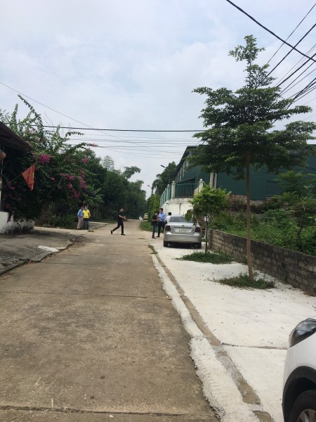 Chỉnh nhỉnh 1 tỷ sở hữu ngay lô góc 2 mặt tiền diện tích 353m2, sổ đỏ Hà Nội, giá 4.5 triệu/m2