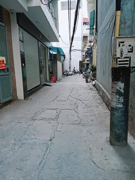 Hiếm! Bán nhà Tạ Quang Bửu, Bách Khoa- Hai Bà Trưng. Khu trung tâm văn hóa- kinh tế sầm uất dân trí cao!