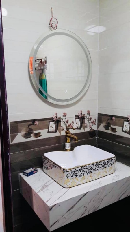 Bán tòa văn phòng mặt tiền Trần Quốc Hoàn 7 tầng, dtsd 60m2 mặt tiền 5m ngõ ô tô tránh