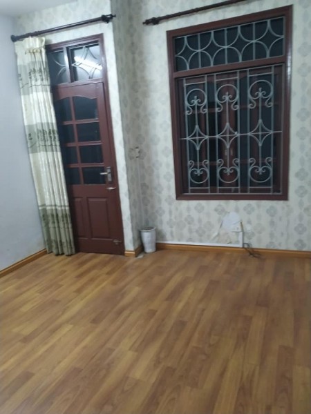 Nhà Trương Định giá bán 2.9 tỷ 5 tầng ngõ thông cách phố 100m gần ngã tư khu dân trí