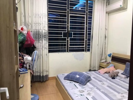 Bán nhà chính chủ chưa qua đầu tư đường Phương Lưu - Hải An, diện tích 35m2, sổ sẵn