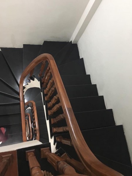 Bán nhà đẹp,60m2 4 tầng lô góc, ngõ thông ô tô Tư Đình, Long Biên giá hơn 5 tỷ.