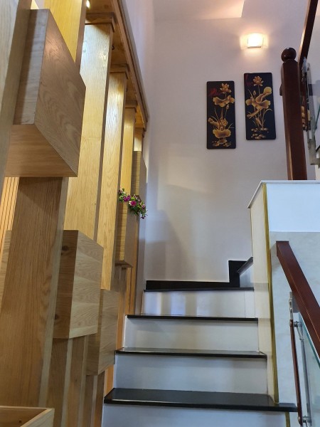 Bán nhà Nguyễn Sơn diện tích sử dụng 55m2 mặt tiền 4m giá 4,8 tỷ ngõ ô tô, lh 0868672566