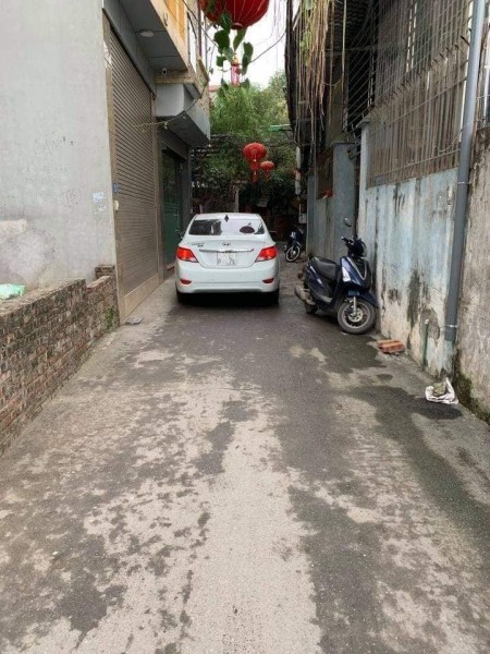 Bán mảnh đát thổ Đại Mỗ phân lô ô tô vào nhà giá bán 2.69 tỷ vị trí đắc địa, khu dân trí