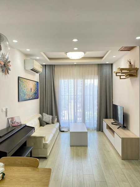 Bán nhà Ái Mộ Quận Long Biên chủ nhà thân thiện diện tích 36m giá bán 3.2 tỷ, lh 0896551079