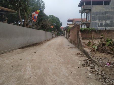Siêu hót 60m2 Khê Nữ, Nguyên Khê, Đông Anh giá rẻ ô tô vào tận đất.