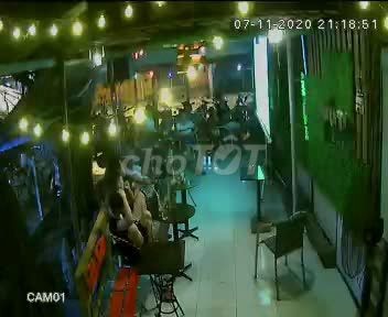 Cho thuê hoặc sang quán cafe 200m mtie đường lớn.