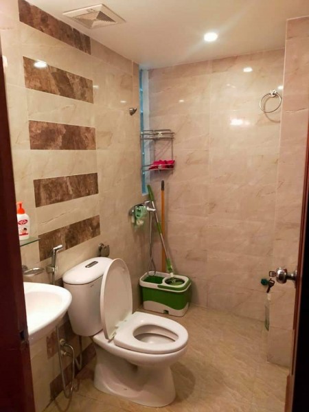 Cần bán gấp nhà Mỹ Đình ô tô vào ở luôn tiện ích khu dân trí cao diện tích 30m2, 5 tầng