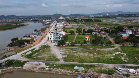 Đi đến slide 8