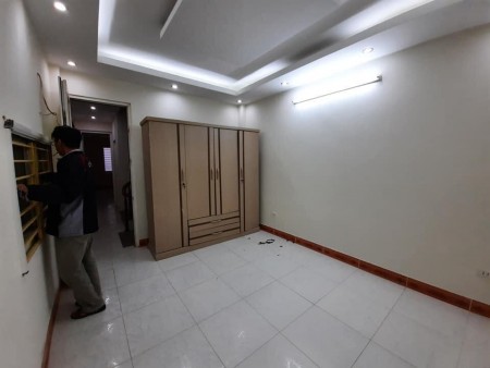 Nhà Thịnh Hào 2 đi vài bước chân ra phố Tôn Đức Thắng diện tích 17m2, giá bán 1.85 tỷ