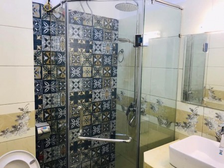 Bán nhà Hoàng Cầu. Ô tô ngày đêm. Mới tinh. Nội thất xịn. 34m2 3.5 tỷ Siêu Hiếm