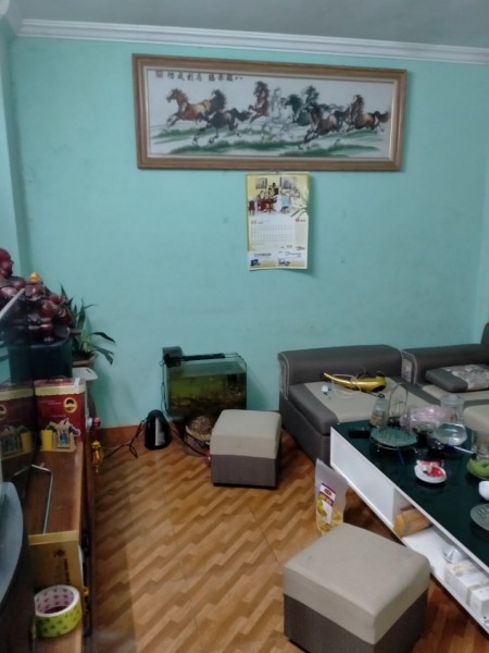 Bán nhà nguyên căn đúc kiên cố phố Đa Sỹ giá bán 2.65 tỷ, vị trí đẹp, lô góc, ô tô đỗ cửa