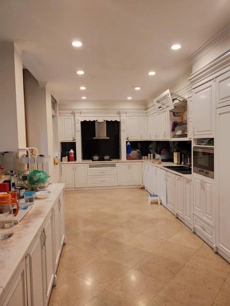 Bán biệt thự BT2 khu đô thị Việt Hưng Long Biên diện tích 280m2 4 tầng mặt tiền 30m giá 32 tỷ