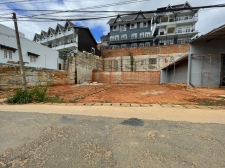 Cần bán lô đất mặt tiền Cao Thắng p7 thành phố Đà Lạt giá bán 8.7 tỷ, sổ sẵn, bàn giao ngay