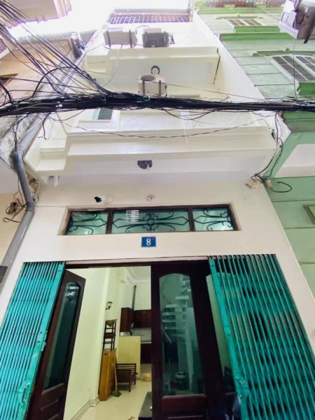 Nhà Hào Nam nguyên căn nở hậu cách mặt phố 80m đúc kiên cố 5 tầng mà chỉ có 2.x tỷ