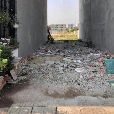 Lô Đất Trảng Dài, gần cổng sau trường Đại Học Công Nghệ Đồng Nai giá 800 triệu diện tích 110m2