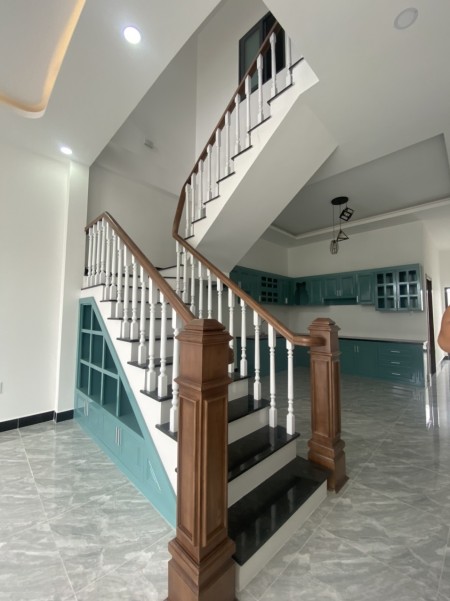 Nhà 2 lầu 1 trệt mái thái ngay dxx 95 đường Phan Đăng Lưu Thủ Dầu 1 giá tốt 2.6 tỷ
