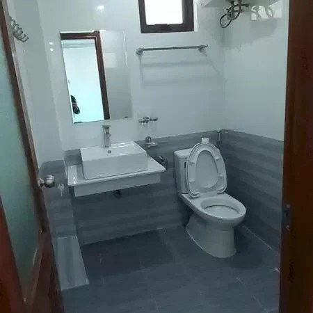 Bán nhà Kim Mã diện tích sử dụng 40m2 đúc kiên cố 5 tầng giá bán 4,5 tỷ, lh 0967201518