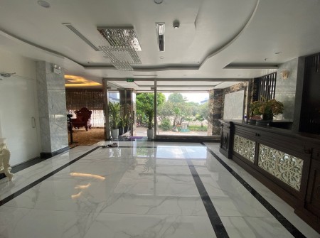 Bán gấp nhà phố Đào Tấn, Ba Đình, lô góc, vỉa hè diện tích 180m2 mt 25m giá 25 tỷ