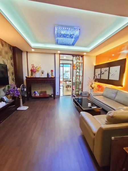 Trung tâm Đống Đa, kinh doanh đỉnh cao, ô tô vào nhà dt 75m2, 7 tầng thang máy, giá 16 tỷ