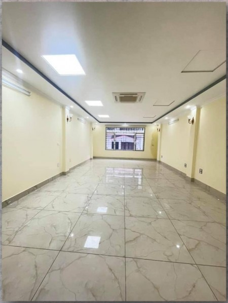 Bán nhà Trung Kính 70m- Trung tâm Cầu Giấy 8 tầng thang máy Phân lô Ô tô thông Văn phòng