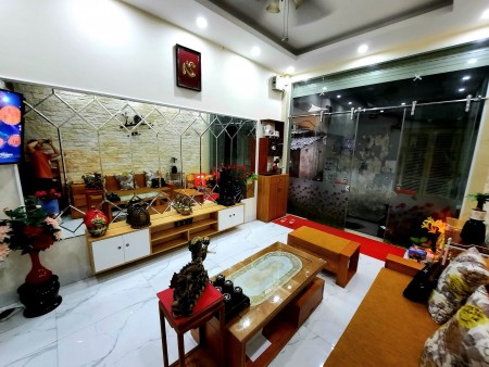 Bán nhà trung tâm Quận Đống Đa, gần phố, Tây Sơn diện tích 29/33m2, giá bán 4.35 tỷ