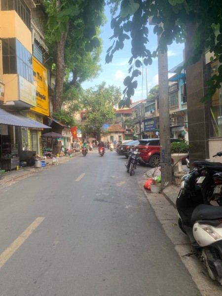Bán nhà Nguyễn Khắc Nhu, Quận Ba Đình, dtsd 40m2, 4 tầng, ô tô kinh doanh đỉnh, nhỉnh 8 tỷ