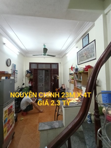 Cần Bán Nhà Nguyễn Chính Tân Mai vị trí đắc địa gần phố, dtsd 23m2 4 tầng, giá 2.3 Tỷ. SĐCC