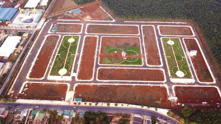 Bán gấp lô đất nền Tp Buôn Ma Thuột đường 14m, giá chỉ từ 2 tỷ, pháp lý đầy đủ, sổ đỏ trao tay