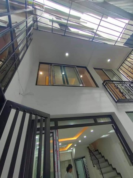 Bán gấp phố Kim Ngưu Hai Bà Trưng, phân lô dt 55m2, 5 tầng đúc, 6 pn, giá bán 5.5 tỷ